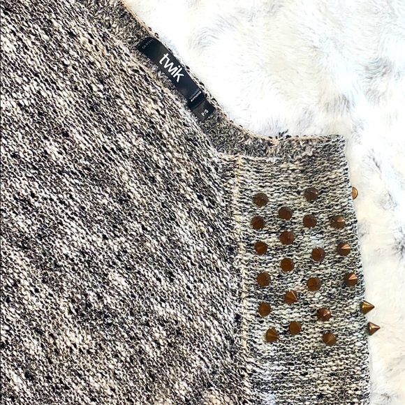 Shiny black & white sweater - Picture 9 of 10